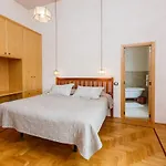 Habitat\'S Navona 4Br Apartment
